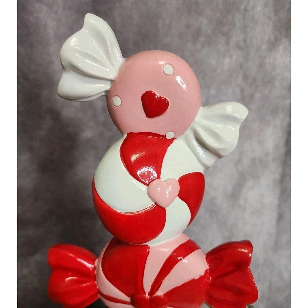 Christmas Cupcake Candy Stack Tabletop Figurine Hearts Candies Resin 12